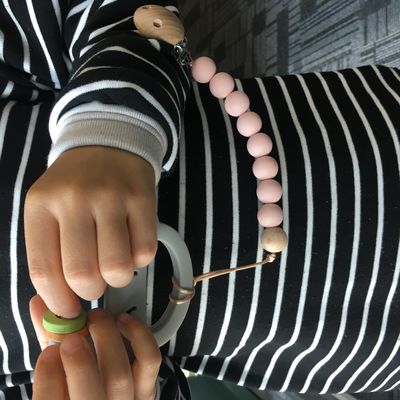 Customized Silicone Teething Bead Bracelet For Infant Baby Kids Playing