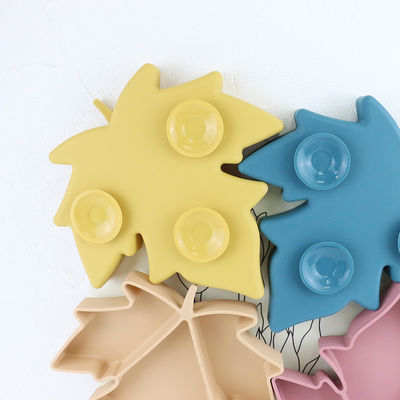 Food Grade Toddler Silicone Plates , Maple Shape Suction Divided Plate Unbreakable