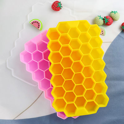 BPA Free Honeycomb Ice Cube Mold , Food Grade Rubber Ice Cube Trays