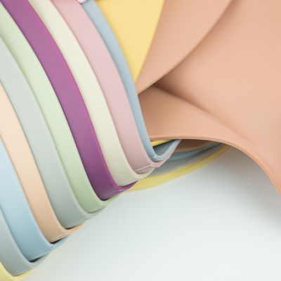 BPA Free Soft Personalised Silicone Bib , Waterproof Silicone Food Catcher Bibs