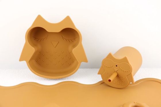 Full Silicone Straw Cover In 3D Design Lightweight Silicone Baby tableware set