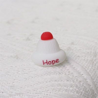 Wholesale 100% Safe Bpa free Silicone Bead with 3D Christmas Hat Focals - Non-toxic
