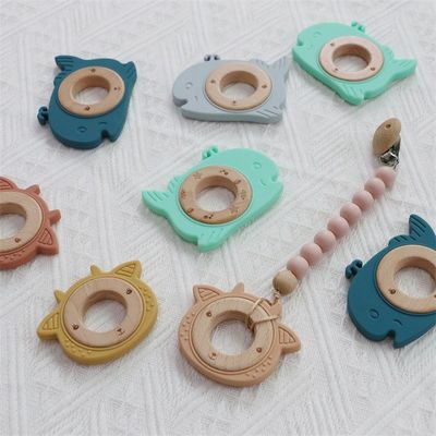 Multifunctional Silicone Baby Teether With Attachable Teething Wooden Ring Animal Pattern
