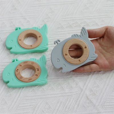 Multifunctional Silicone Baby Teether With Attachable Teething Wooden Ring Animal Pattern