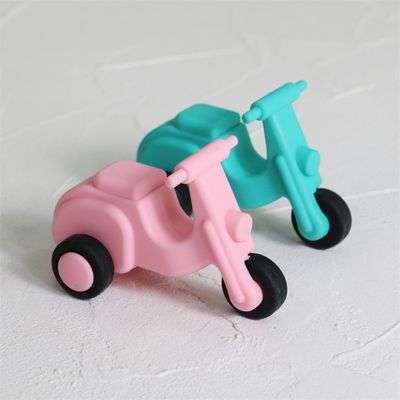 custom and wholesale  Safe Silicone Vehicle Toys set for Babies ambulance truck motorcycles runny car toys
