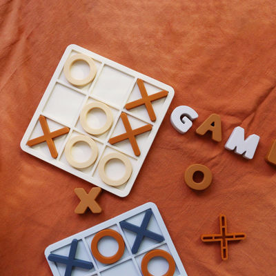 MOQ 50 Sets Silicone XO  Tic Tac Toe Puzzle Customizable Logo Colors BPA Free CE Certificate Silicone Toys