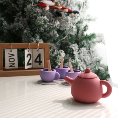 Latest Kids Toys BPA Free Food Grade 17pcs Set Silicone Cup Spoon Coast Dessert Teapot Toy Kit