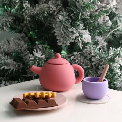 Latest Kids Toys BPA Free Food Grade 17pcs Set Silicone Cup Spoon Coast Dessert Teapot Toy Kit