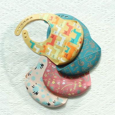 Protect Your Baby Clothes Silicone Baby Bib Stain Resistant Animal Printing Pattern Silicone Bib