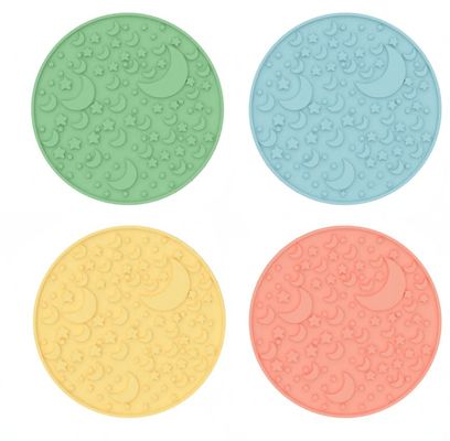 Custom New Maze Design Outward Fun Dogs Food Licking Puzzle Bowls Silicone BPA free Pet Slow Feeder Dog Bowl Plate