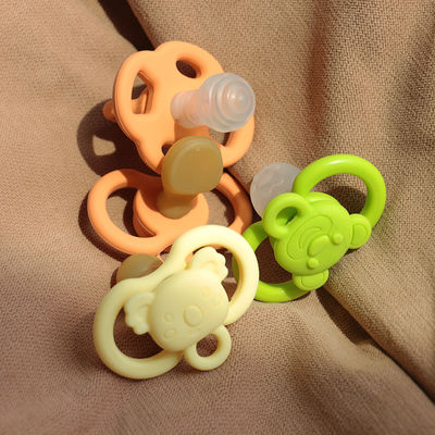 wholesale different colors available stocks fast delivery BPA free baby Teething Soothing kid soft  Silicone Pacifier