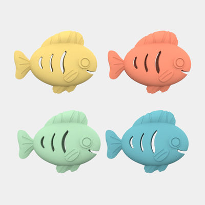 Wholesale colorful Bpa Free Food Grade Silicone Pet Dog Training Fish Shape Toys Snack Slow Leak Silicone Feeder Fish Toys
