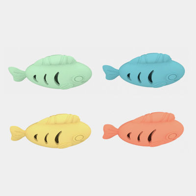 Wholesale colorful Bpa Free Food Grade Silicone Pet Dog Training Fish Shape Toys Snack Slow Leak Silicone Feeder Fish Toys