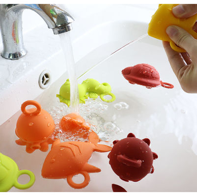 Custom Popular Silicone Ocean Animal Octopus Fish Turtle Seahorse Kids Baby Bath Toys Gift Set Water Spray Squishy